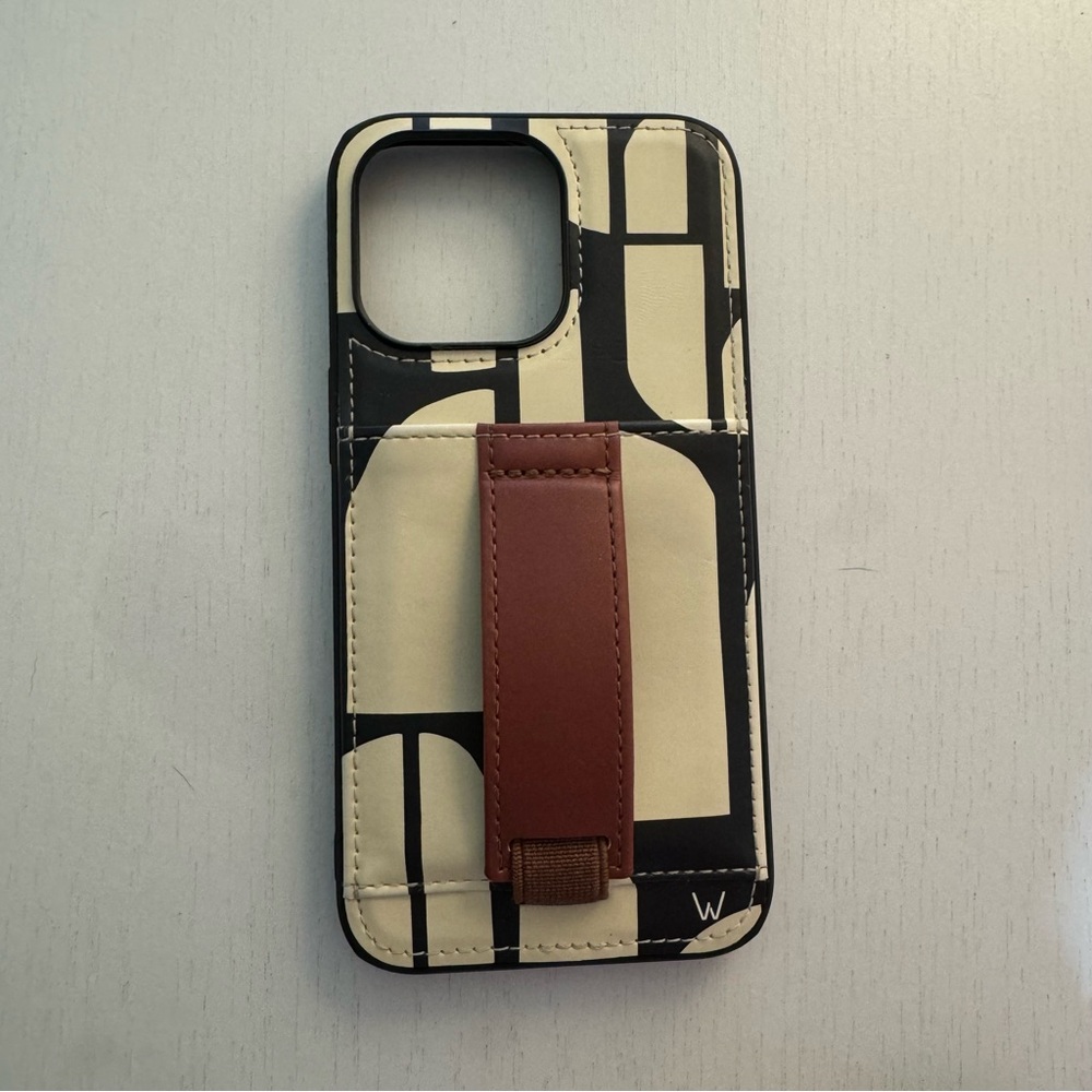 Walli | iPhone 13 Pro Case